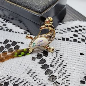 Vintage Tropical bird rhinestone gold tone brooch